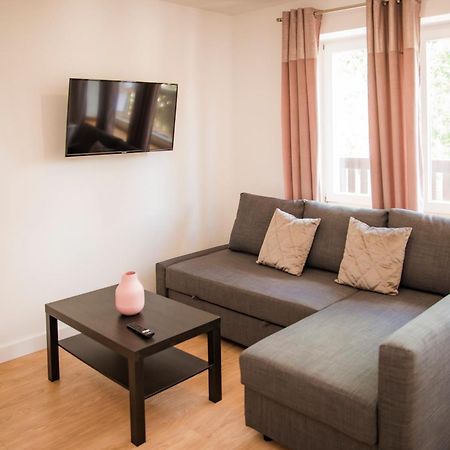 Ostrzyce Park Apartment Стая снимка